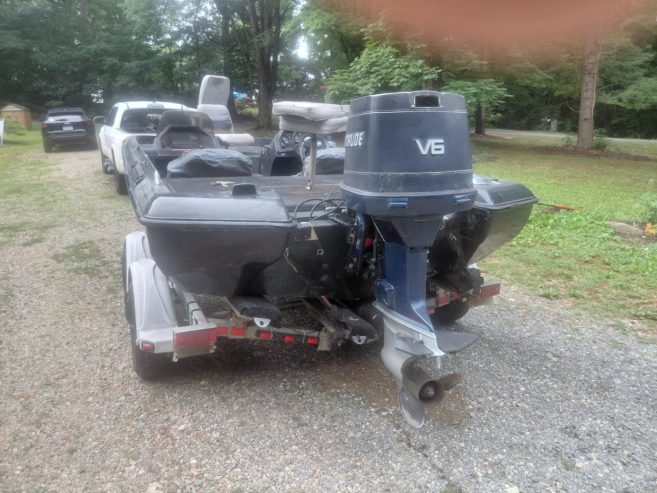 21ft Nitro Bass Boat & Trailer